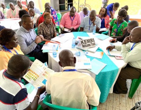 EJHTgFhWkAAXPwk-465x364